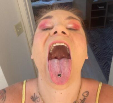 ANAL QUEEN THROAT GOAT NO BARE SERVICES NO GFE NO OUT CALLS